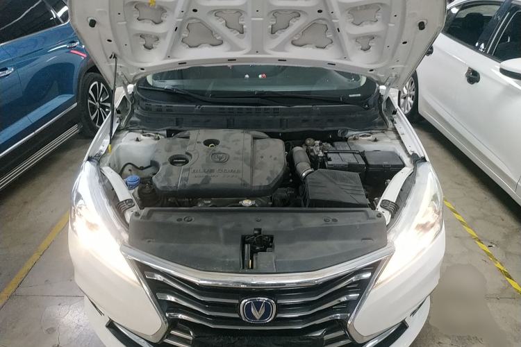 Used CHANGAN Eado DT 2019 1.6L Automatic Smart Enjoyment Model China VI Standard Engine Bay