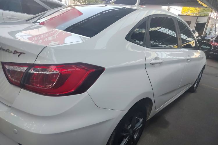 Used CHANGAN Eado DT 2019 1.6L Manual Comfort Model China VI Standard Exterior 3