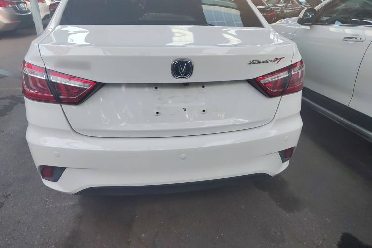 Used CHANGAN Eado DT 2019 1.6L Manual Comfort Model China VI Standard Exterior 4