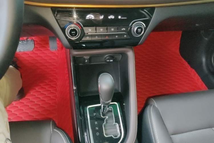Used CHANGAN Eado DT 2018 1.6L Automatic Smart Enjoyment Model Gear Lever