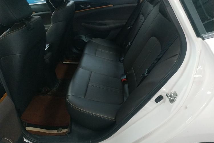 Used CHANGAN Eado DT 2019 1.6L Automatic Smart Enjoyment Model China VI Standard Left Rear Seat