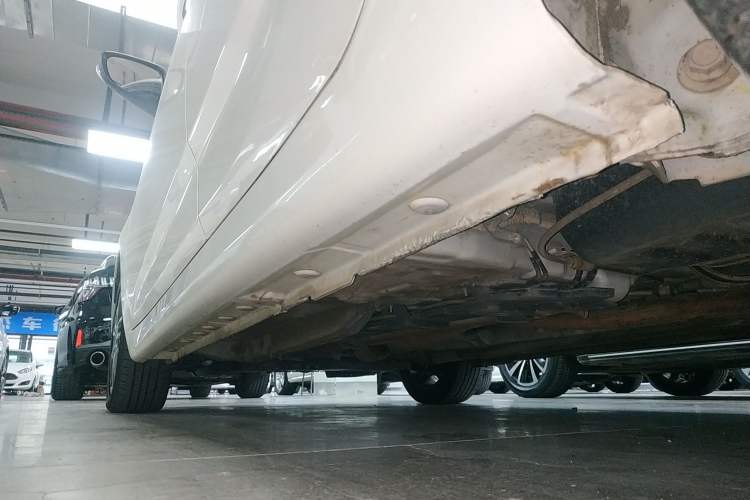Used CHANGAN Eado DT 2019 1.6L Automatic Smart Enjoyment Model China VI Standard Left Side Sill