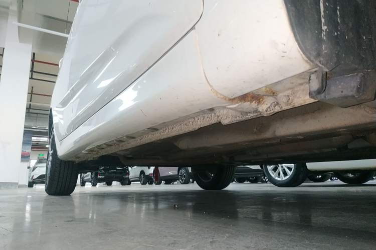 Used CHANGAN Eado DT 2019 1.6L Automatic Smart Enjoyment Model China VI Standard Right Side Sill
