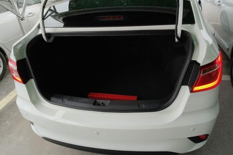 Used CHANGAN Eado DT 2018 1.6L Automatic Smart Enjoyment Model Trunk