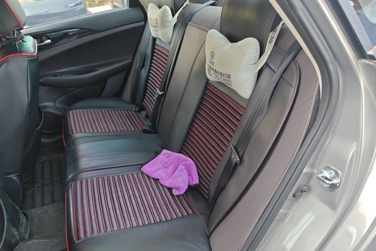 Used CHANGAN Eado DT 2019 1.6L Manual Comfort Model China VI Standard Left Rear Seat