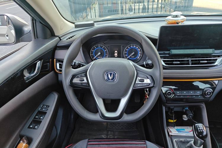 Used CHANGAN Eado DT 2019 1.6L Manual Comfort Model China VI Standard Steering Wheel