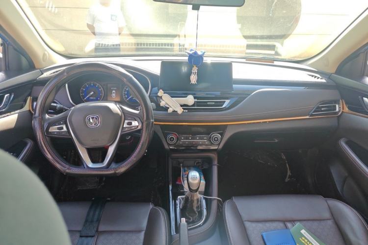 Used CHANGAN Eado DT 2018 1.6L Manual Smart Enjoyment Model Center Console