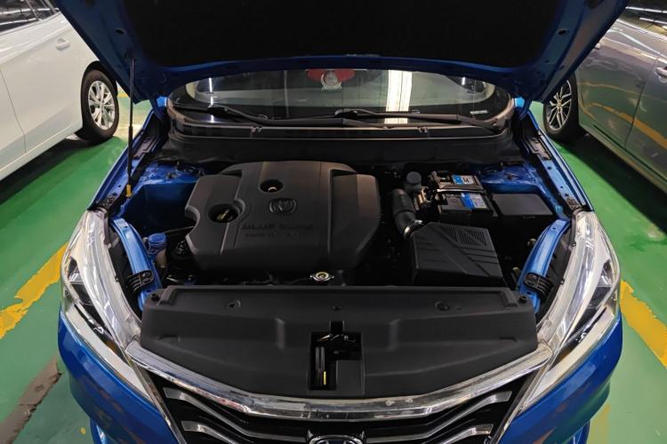 Used CHANGAN Eado DT 2018 1.6L Manual Luxury Model Engine Bay