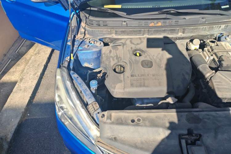 Used CHANGAN Eado DT 2018 1.6L Manual Smart Enjoyment Model Engine Bay Right