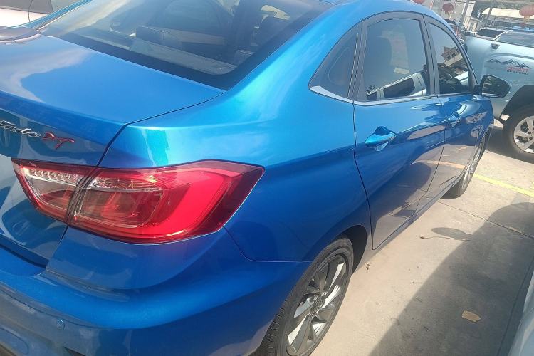 Used CHANGAN Eado DT 2018 1.6L Manual Smart Enjoyment Model Exterior 3