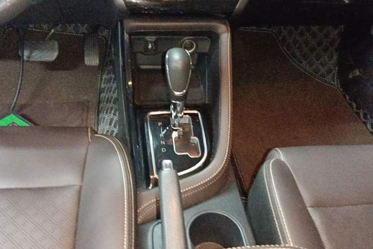 Used CHANGAN Eado DT 2018 1.6L Automatic Smart Enjoyment Model Gear Lever