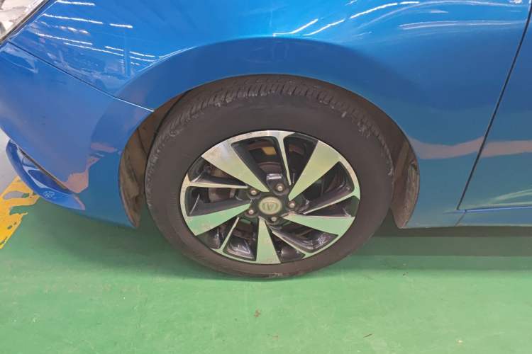 Used CHANGAN Eado DT 2018 1.6L Manual Luxury Model Left Front Wheel Hub