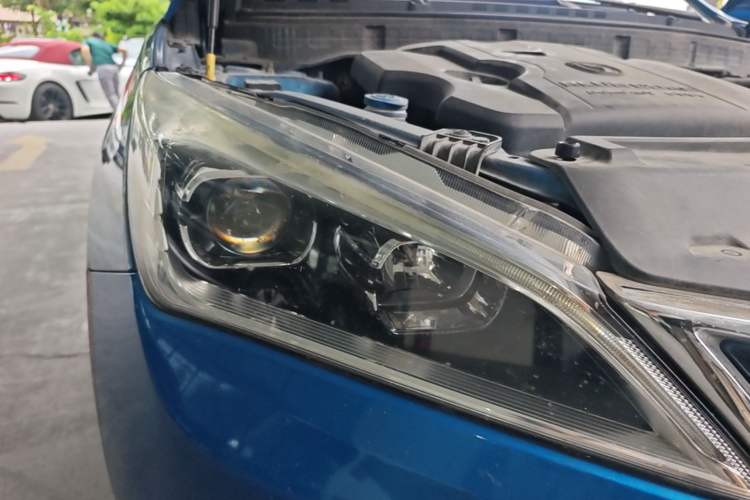 Used CHANGAN Eado DT 2018 1.6L Automatic Smart Enjoyment Model Right Front Headlight
