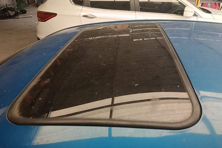 Used CHANGAN Eado DT 2018 1.6L Automatic Smart Enjoyment Model Roof