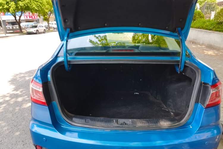 Used CHANGAN Eado DT 2018 1.6L Manual Smart Enjoyment Model Trunk