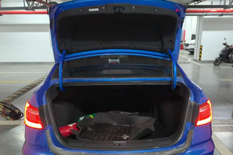 Used CHANGAN Eado DT 2018 1.6L Manual Smart Enjoyment Model Trunk