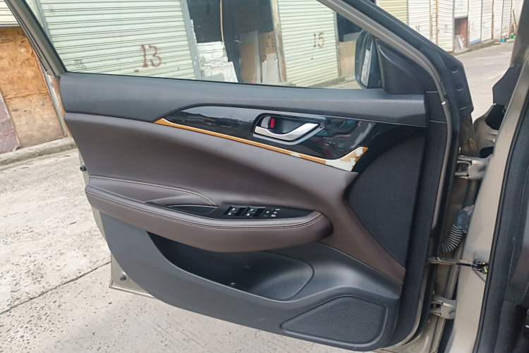 Used CHANGAN Eado DT 2018 1.6L Automatic Smart Enjoyment Model Left Front Door Interior