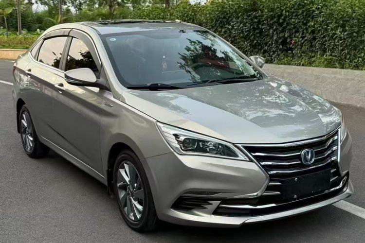 Used CHANGAN Eado DT 2018 1.6L Manual Smart Enjoyment Model Exterior 2