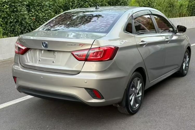 Used CHANGAN Eado DT 2018 1.6L Manual Smart Enjoyment Model Exterior 5