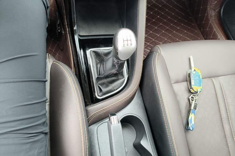 Used CHANGAN Eado DT 2018 1.6L Manual Smart Enjoyment Model Gear Lever