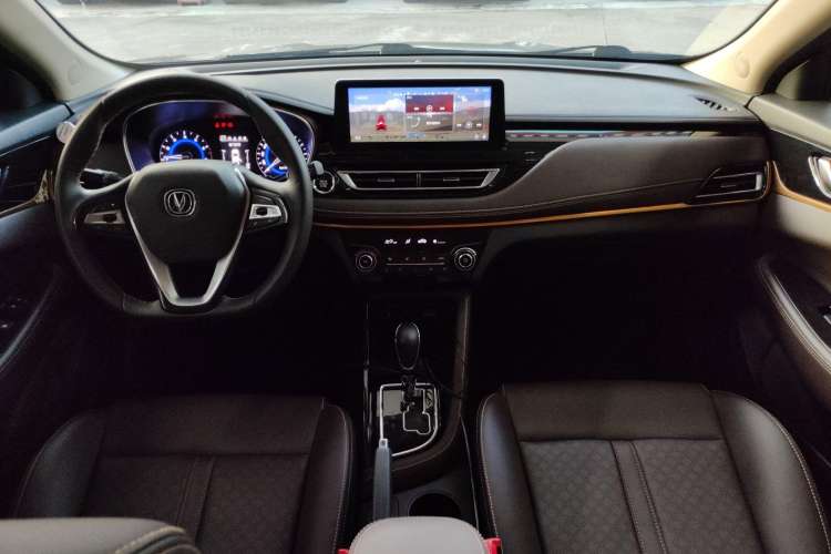 Used CHANGAN Eado DT 2018 1.6L Automatic Luxury Model Interior 3