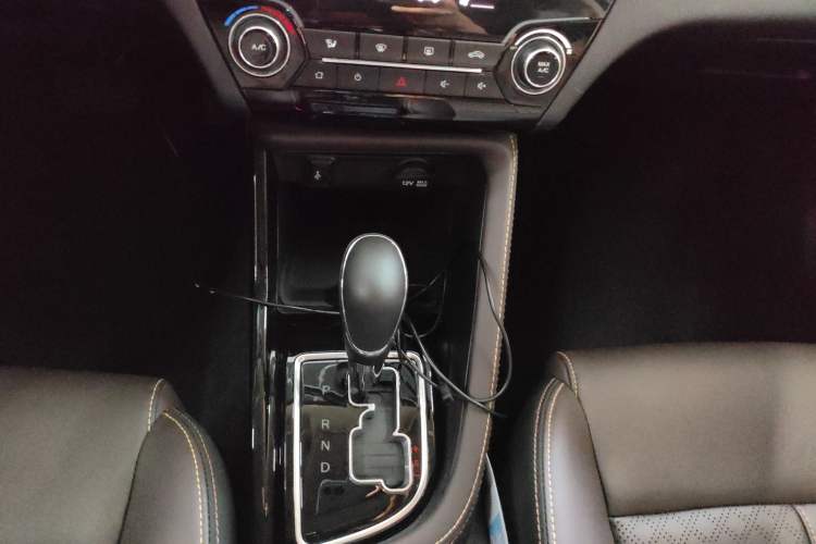 Used CHANGAN Eado DT 2018 1.6L Automatic Luxury Model Interior 5