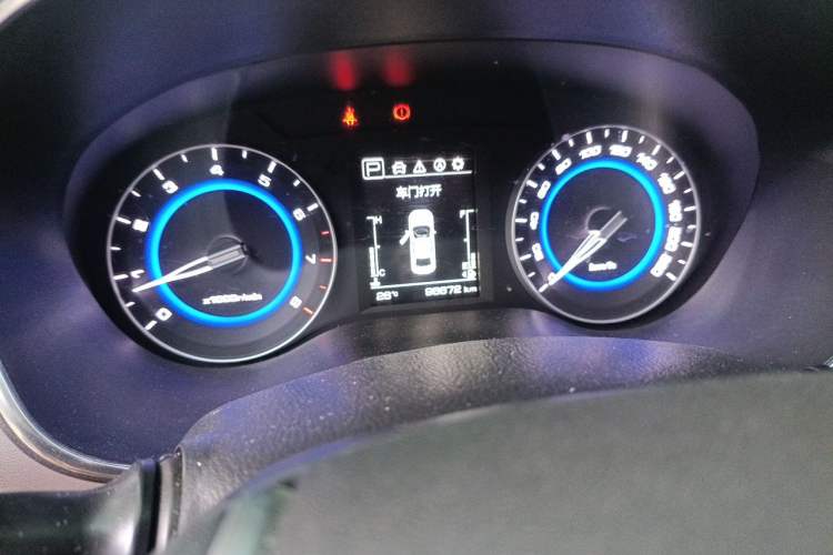 Used CHANGAN Eado DT 2018 1.6L Automatic Smart Enjoyment Model Odometer Close Up