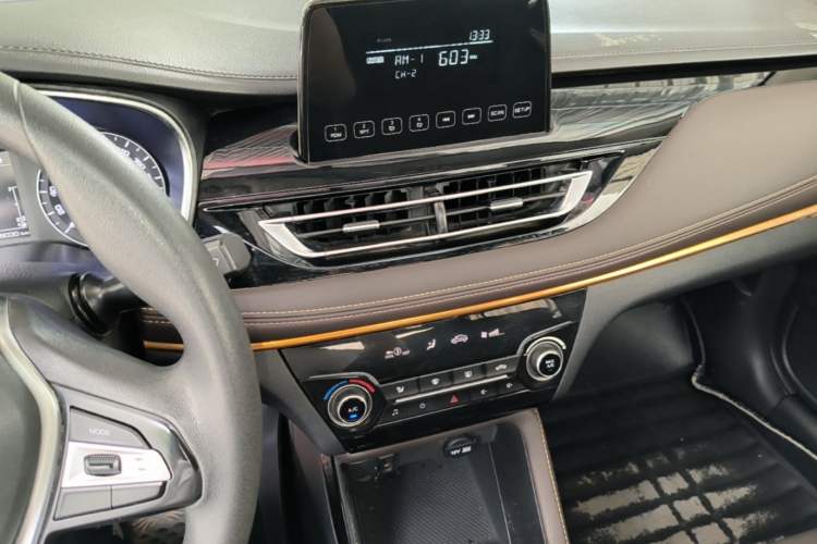Used CHANGAN Eado DT 2018 1.6L Manual Enjoyment Model Audio And AC Panel
