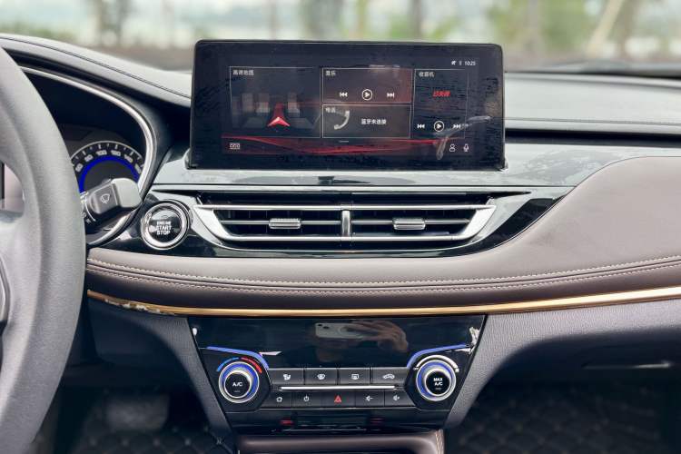 Used CHANGAN Eado DT 2018 1.6L Automatic Smart Enjoyment Model Audio And AC Panel