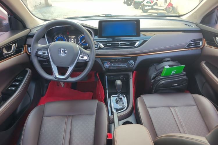 Used CHANGAN Eado DT 2018 1.6L Automatic Smart Enjoyment Model Center Console