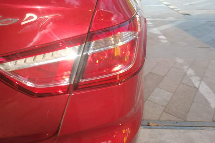 Used CHANGAN Eado DT 2018 1.6L Manual Enjoyment Model Exterior 3