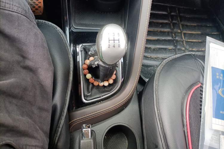 Used CHANGAN Eado DT 2018 1.6L Manual Luxury Model Gear Lever