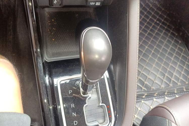 Used CHANGAN Eado DT 2018 1.6L Automatic Smart Enjoyment Model Gear Lever