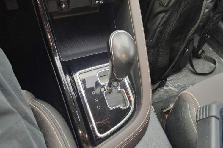 Used CHANGAN Eado DT 2018 1.6L Automatic Enjoyment Model Gear Lever