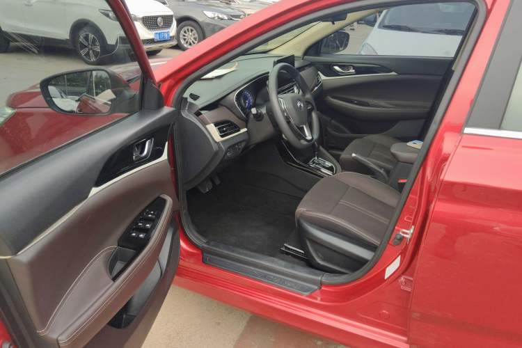 Used CHANGAN Eado DT 2018 1.6L Automatic Enjoyment Model Interior 3