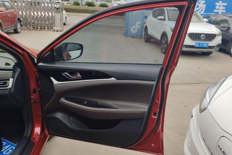 Used CHANGAN Eado DT 2018 1.6L Automatic Enjoyment Model Interior 5
