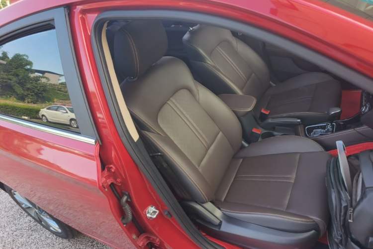 Used CHANGAN Eado DT 2018 1.6L Automatic Smart Enjoyment Model Right Front Seat