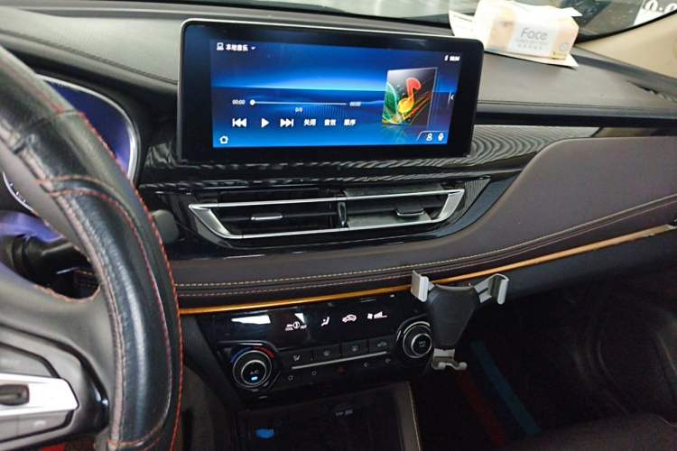 Used CHANGAN Eado DT 2018 1.6L Manual Luxury Model Audio And AC Panel