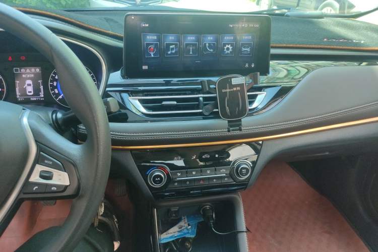 Used CHANGAN Eado DT 2018 1.6L Manual Smart Enjoyment Model Audio And AC Panel