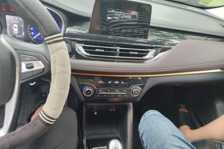 Used CHANGAN Eado DT 2018 1.6L Manual Enjoyment Model Audio And AC Panel
