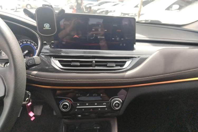 Used CHANGAN Eado DT 2018 1.6L Manual Smart Enjoyment Model Audio And AC Panel