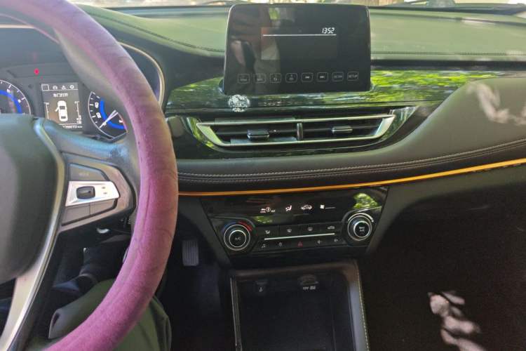 Used CHANGAN Eado DT 2018 1.6L Manual Enjoyment Model Audio And AC Panel