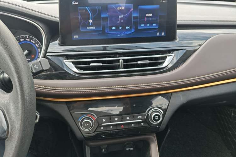Used CHANGAN Eado DT 2018 1.6L Manual Smart Enjoyment Model Audio And AC Panel