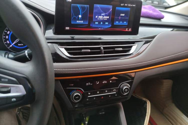Used CHANGAN Eado DT 2018 1.6L Manual Comfort Model Audio And AC Panel