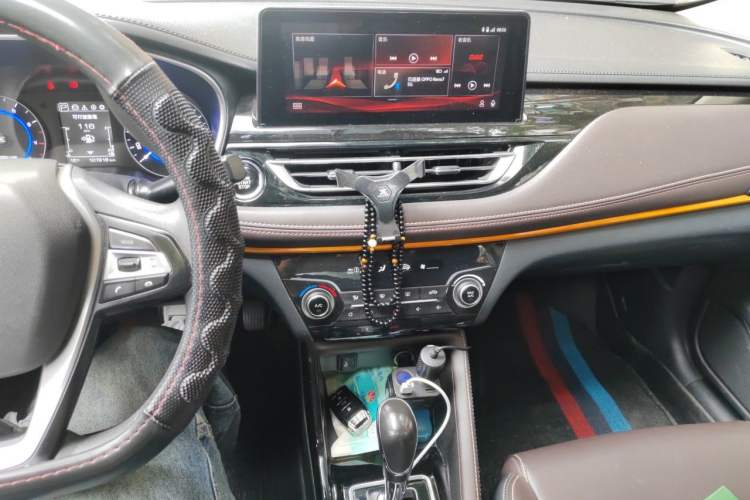 Used CHANGAN Eado DT 2018 1.6L Automatic Smart Enjoyment Model Audio And AC Panel