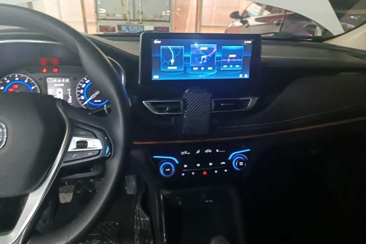 Used CHANGAN Eado DT 2018 1.6L Manual Smart Enjoyment Model Audio And AC Panel