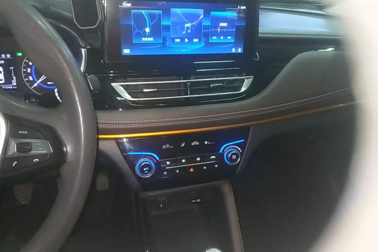 Used CHANGAN Eado DT 2018 1.6L Manual Smart Enjoyment Model Audio And AC Panel