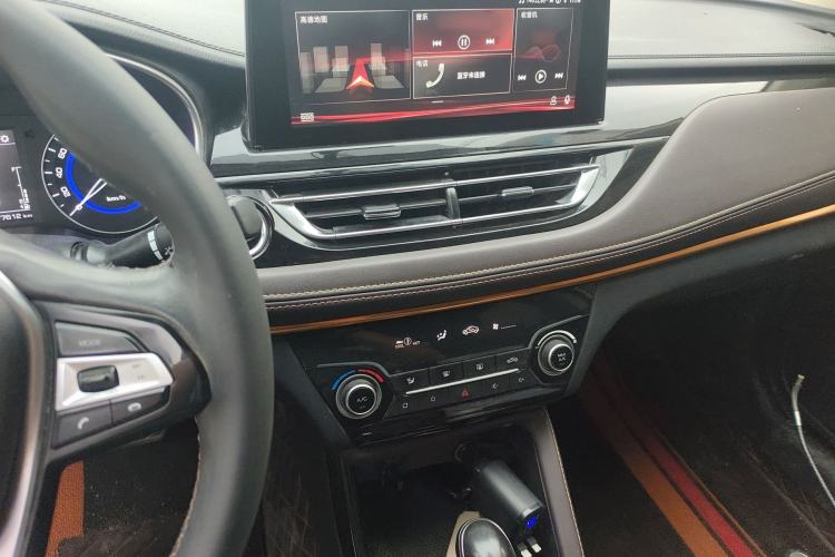 Used CHANGAN Eado DT 2018 1.6L Automatic Luxury Model Audio And AC Panel