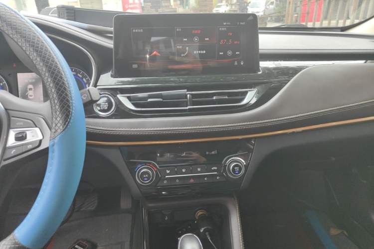 Used CHANGAN Eado DT 2018 1.6L Automatic Smart Enjoyment Model Audio And AC Panel