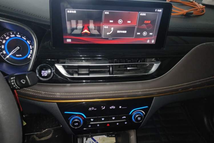 Used CHANGAN Eado DT 2018 1.6L Automatic Smart Enjoyment Model Audio And AC Panel